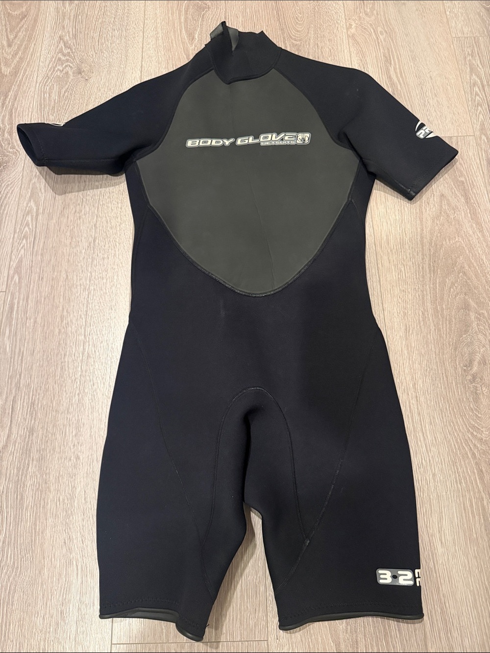 Body Glove PRO 2 Wetsuit Medium Large Black Grey Shorty Spring Suit 3/2 mm Surf